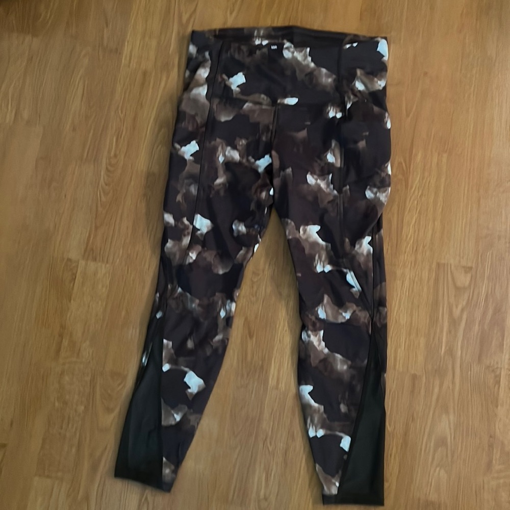 EVER WORN All in Motion Green Target Workout Leggings with Pockets